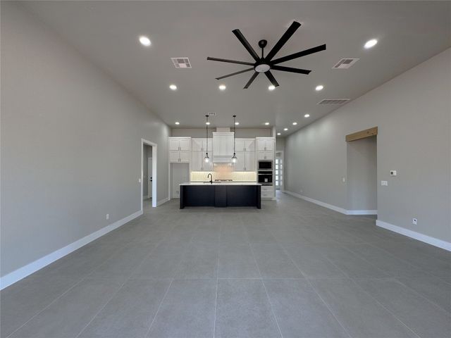 7129 NW 155th Street, Edmond, OK 73013