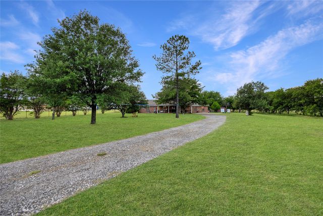 4368 Florance Road, Ponder, TX 76259
