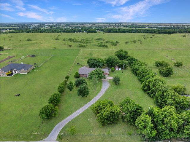 4368 Florance Road, Ponder, TX 76259