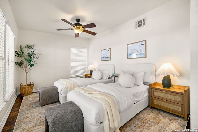 511 N Meadowlane, San Antonio, TX 78209