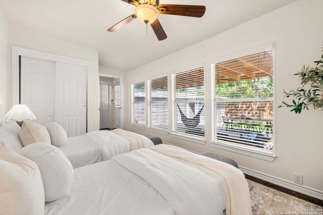 511 N Meadowlane, San Antonio, TX 78209