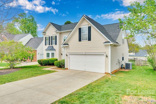 9815 Nottinghill Lane, Charlotte, NC 28269