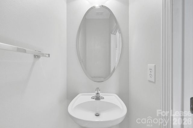 9815 Nottinghill Lane, Charlotte, NC 28269