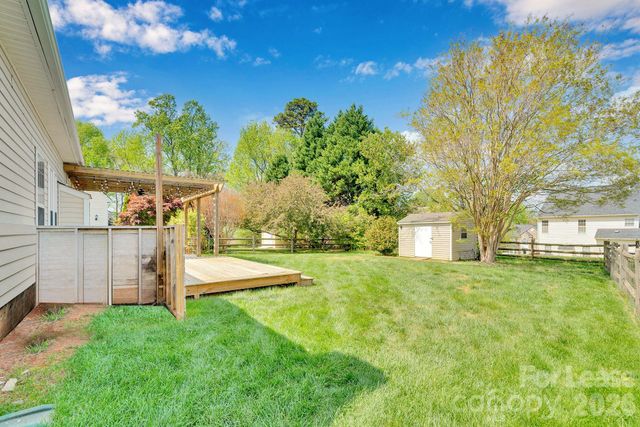 9815 Nottinghill Lane, Charlotte, NC 28269