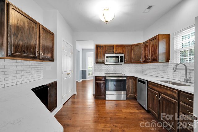 9815 Nottinghill Lane, Charlotte, NC 28269