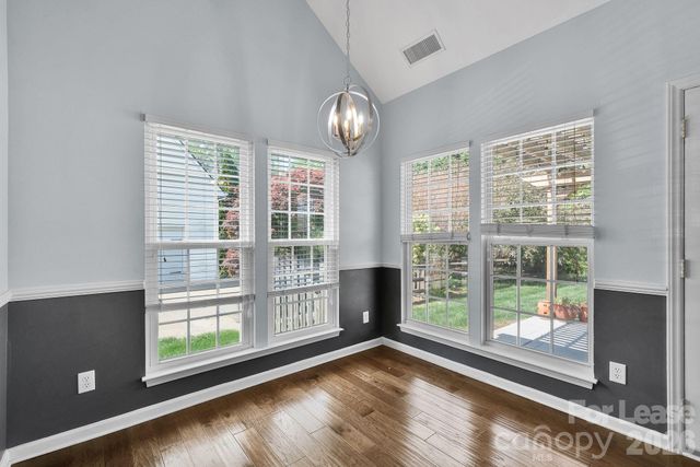 9815 Nottinghill Lane, Charlotte, NC 28269