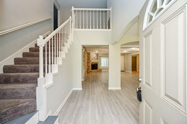 602 Mobile Court, Conroe, TX 77302