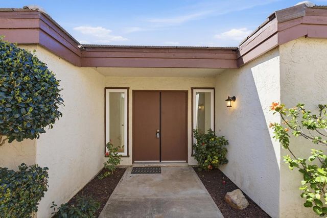 1823 Castle, Escondido, CA 92029