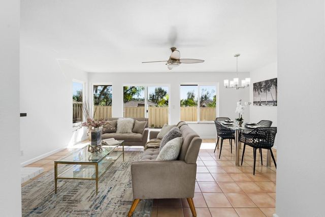 1823 Castle, Escondido, CA 92029