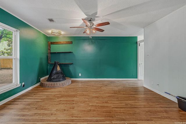1804 Rich Rd, Jonesboro, AR 72401