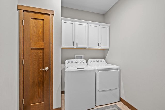 3130 WOODFIELD WAY, Plover, WI 54467