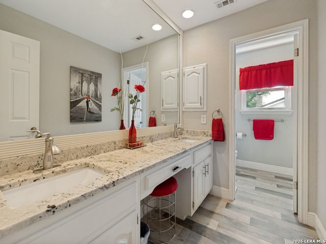 2255 Encino Loop, San Antonio, TX 78259
