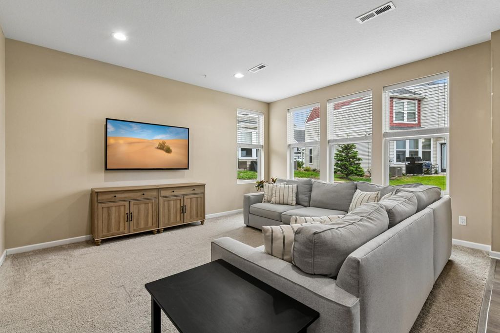 708 Rockburn Road, Chanhassen, MN 55317 — photo 5