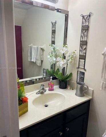 3203 SE 6th St, Homestead, FL 33033