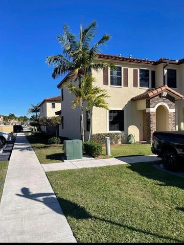 3203 SE 6th St, Homestead, FL 33033