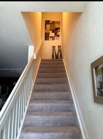 3203 SE 6th St, Homestead, FL 33033