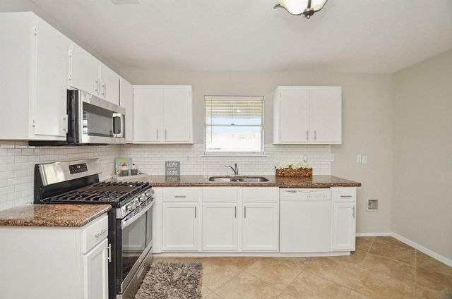 14139 Clear Forest Drive, Sugar Land, TX 77498