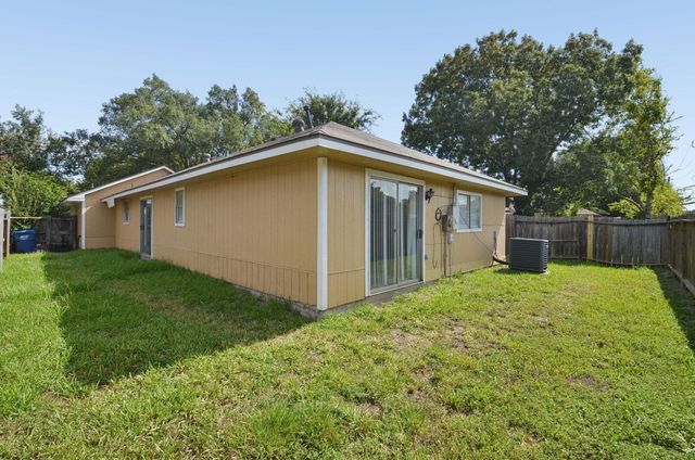 14139 Clear Forest Drive, Sugar Land, TX 77498