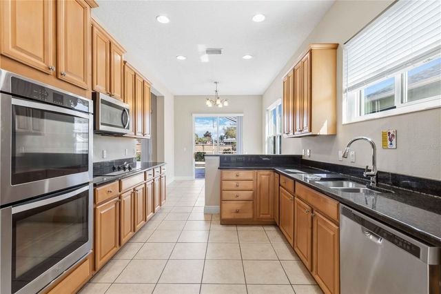 3736 SUMMERWIND CIRCLE, Bradenton, FL 34209