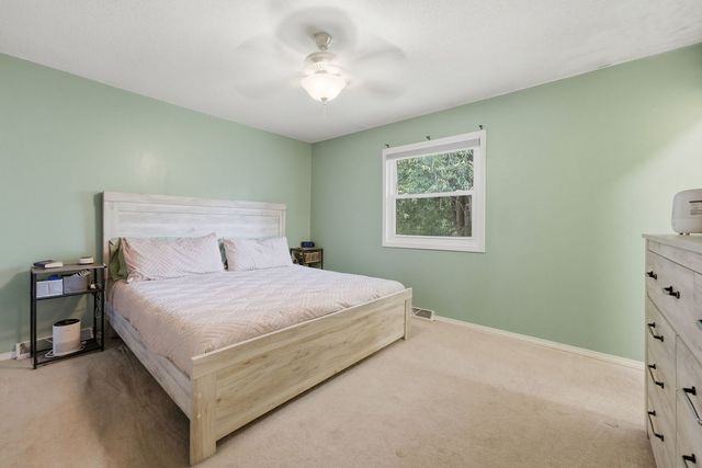 8910 33rd Street, Rock Island, IL 61201