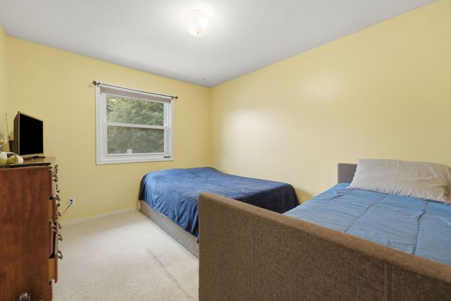 8910 33rd Street, Rock Island, IL 61201