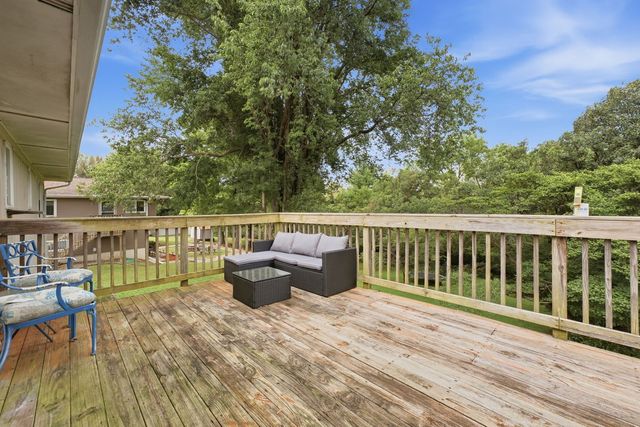 8910 33rd Street, Rock Island, IL 61201