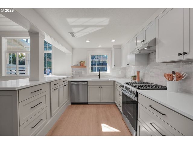 19510 Se KAY St, Milwaukie, OR 97267