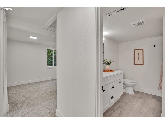 19510 Se KAY St, Milwaukie, OR 97267