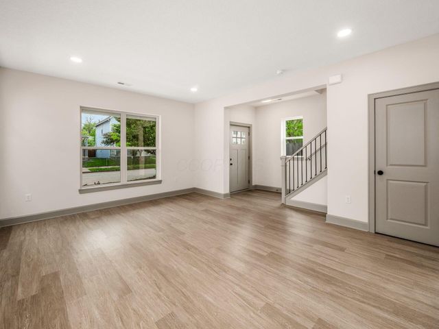 145 Hayden Avenue, Columbus, OH 43222