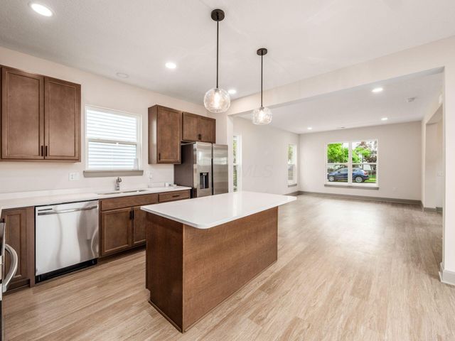 145 Hayden Avenue, Columbus, OH 43222