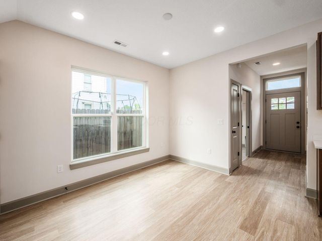 145 Hayden Avenue, Columbus, OH 43222
