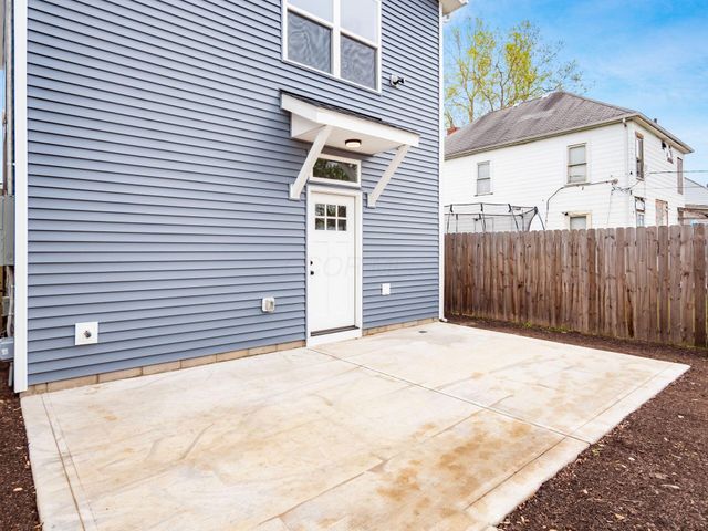 145 Hayden Avenue, Columbus, OH 43222