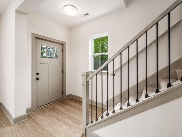 145 Hayden Avenue, Columbus, OH 43222