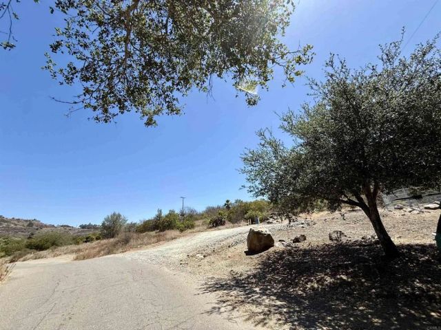 9927 Modrigan, Fallbrook, CA 92028