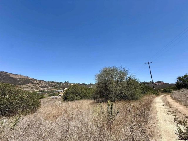 9927 Modrigan, Fallbrook, CA 92028