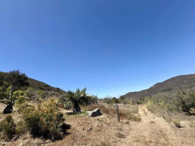 9927 Modrigan, Fallbrook, CA 92028