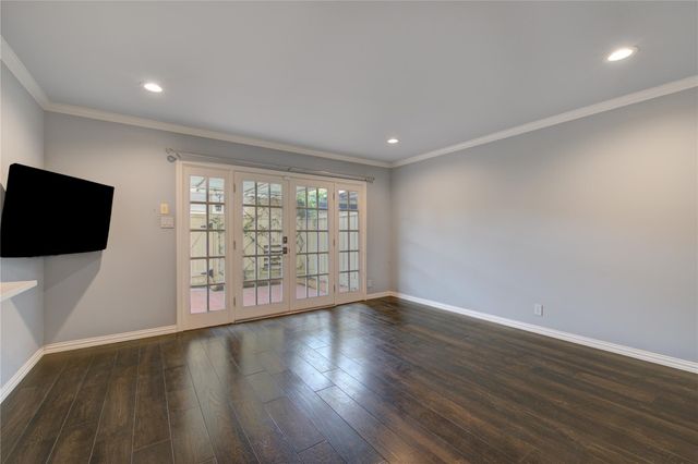 6324 Briar Rose Drive 198, Houston, TX 77057