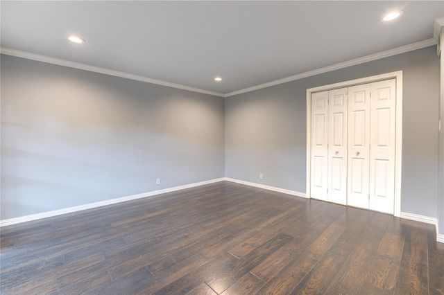6324 Briar Rose Drive 198, Houston, TX 77057