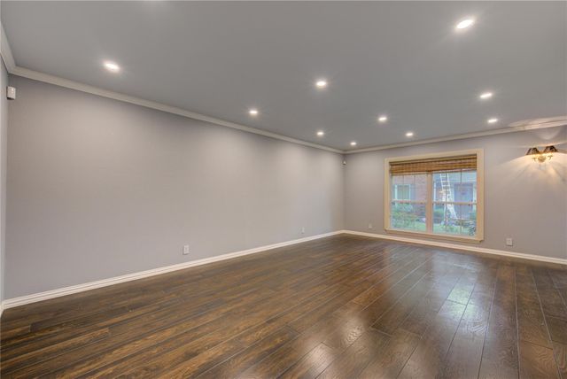 6324 Briar Rose Drive 198, Houston, TX 77057