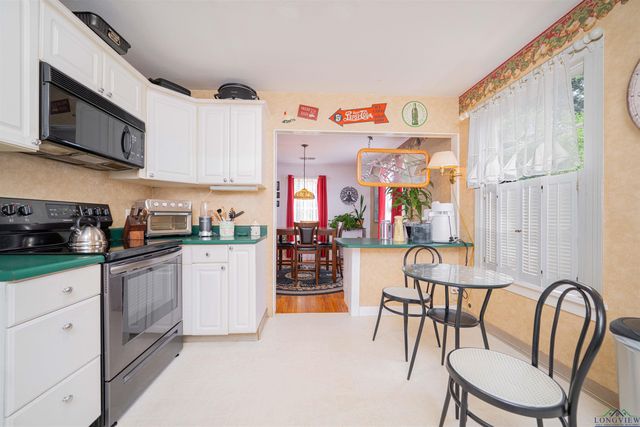 1306 Mobile St, Marshall, TX 75670