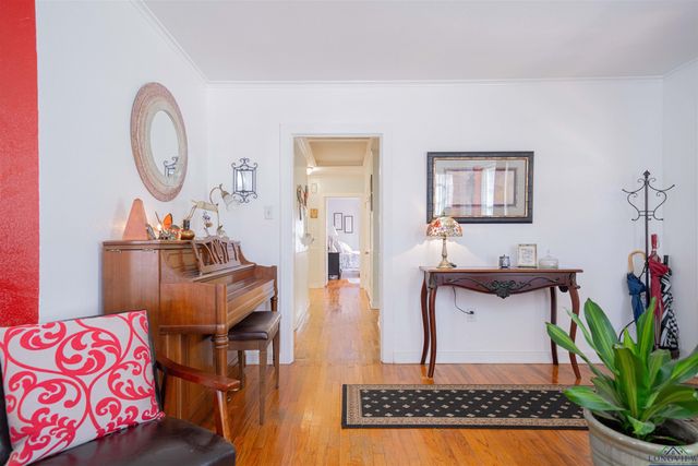 1306 Mobile St, Marshall, TX 75670