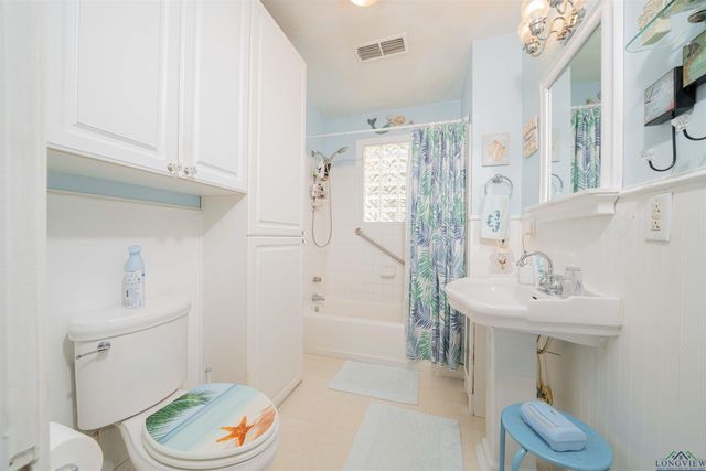 1306 Mobile St, Marshall, TX 75670