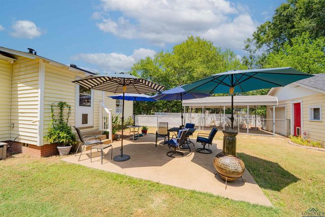 1306 Mobile St, Marshall, TX 75670