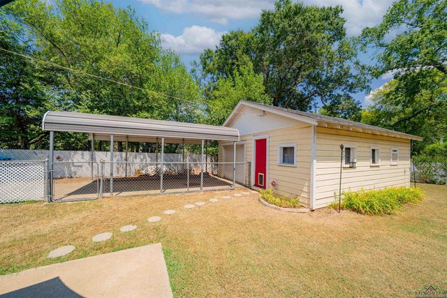 1306 Mobile St, Marshall, TX 75670