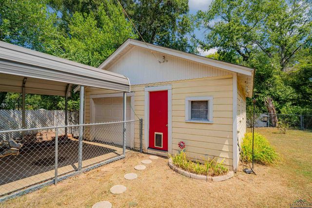 1306 Mobile St, Marshall, TX 75670