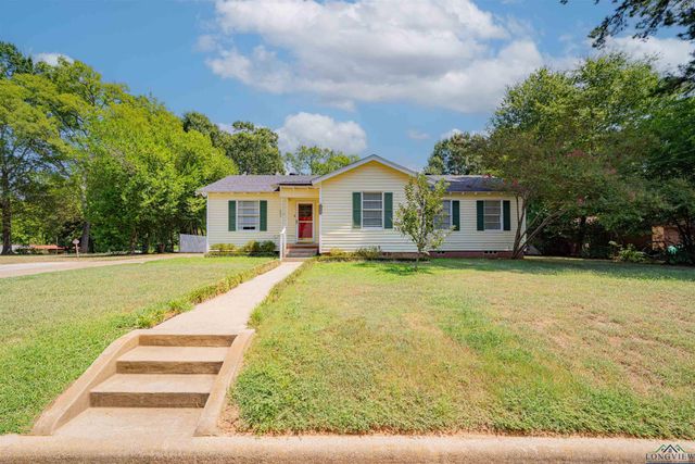1306 Mobile St, Marshall, TX 75670