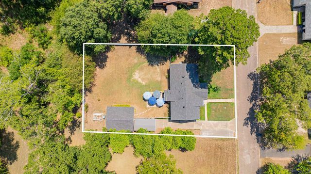 1306 Mobile St, Marshall, TX 75670