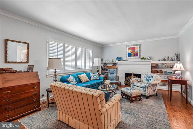 5515 BRADLEY BLVD, Alexandria, VA 22311