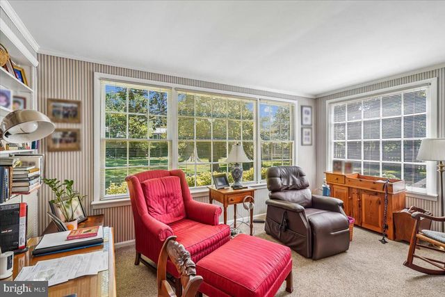 5515 BRADLEY BLVD, Alexandria, VA 22311