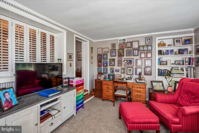 5515 BRADLEY BLVD, Alexandria, VA 22311